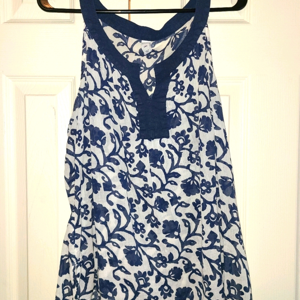 Old navy sleeveless top